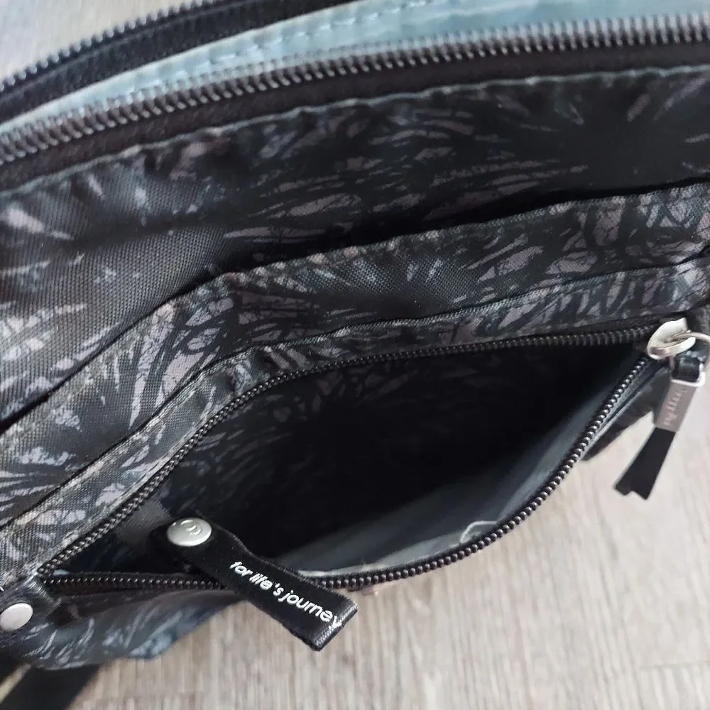 BAGGALLINI GO BAGG in ONYX FLORAL